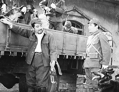 『続 拝啓天皇陛下様』写真