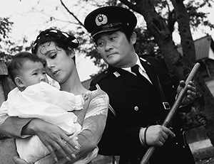 『喜劇 頑張らなくっちゃ！』写真