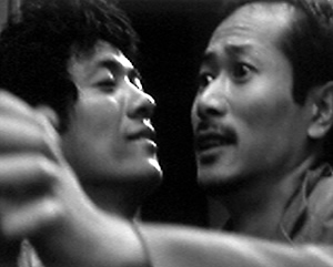 『襲られた女』写真