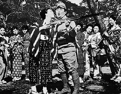 『与太郎戦記 女は幾万ありとても』写真