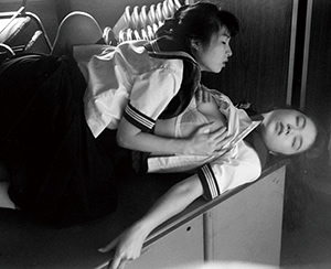 『ペッティング・レズ 性感帯』写真