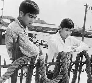 『赤い波止場』写真